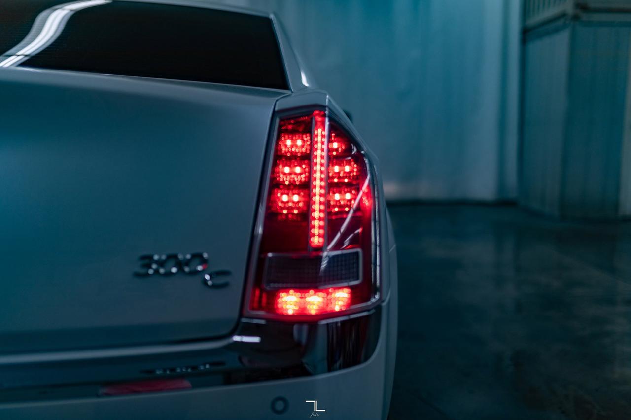 2011 Chrysler 300C AWD Sedan Leather Roof Nav BCam Red Deer AB