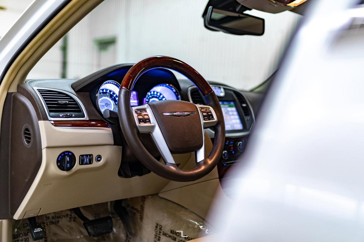 2011 Chrysler 300C AWD Sedan Leather Roof Nav BCam Red Deer AB