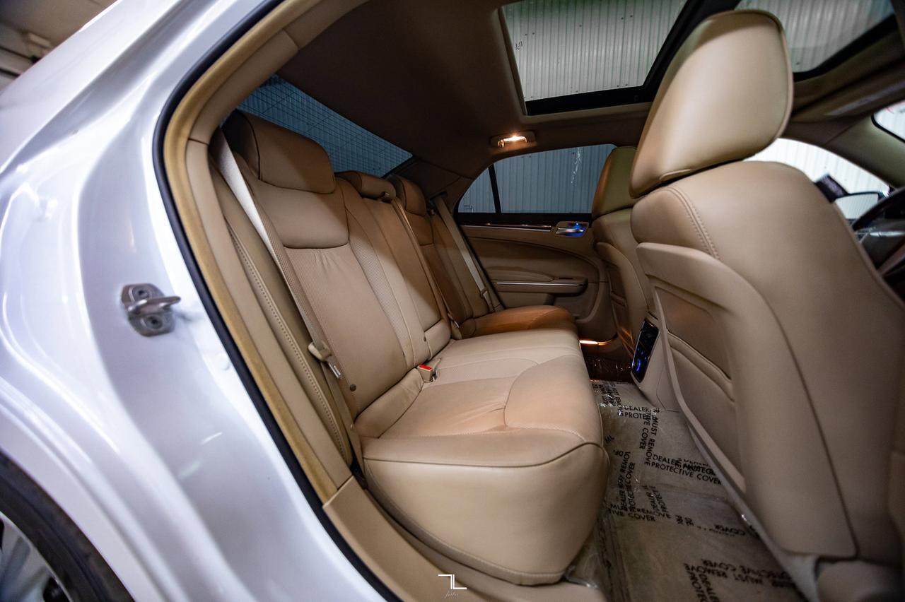 2011 Chrysler 300C AWD Sedan Leather Roof Nav BCam Red Deer AB