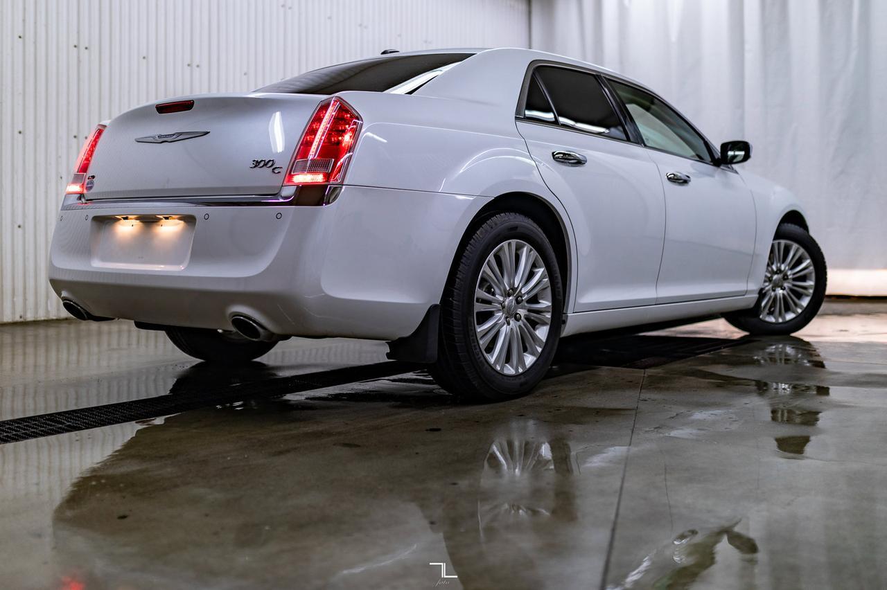 2011 Chrysler 300C AWD Sedan Leather Roof Nav BCam Red Deer AB