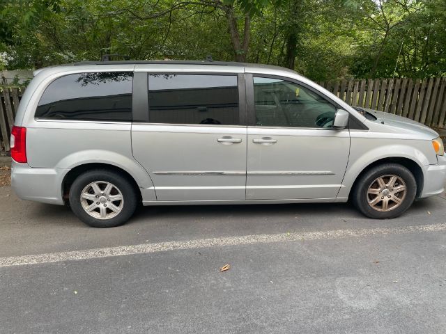 2011 Chrysler Town & Country