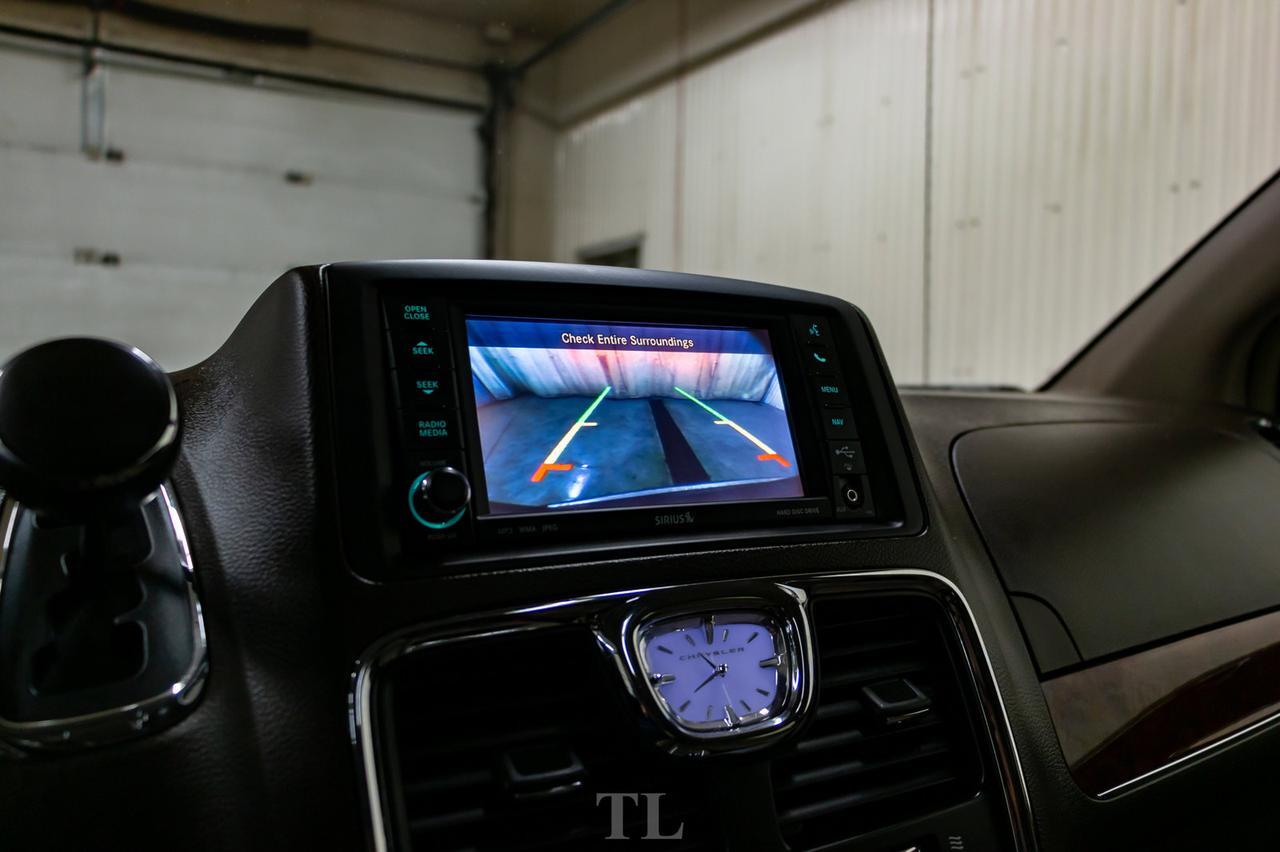 2011 Chrysler Town & Country Limited Leather Roof Nav DVD BCam Red Deer AB