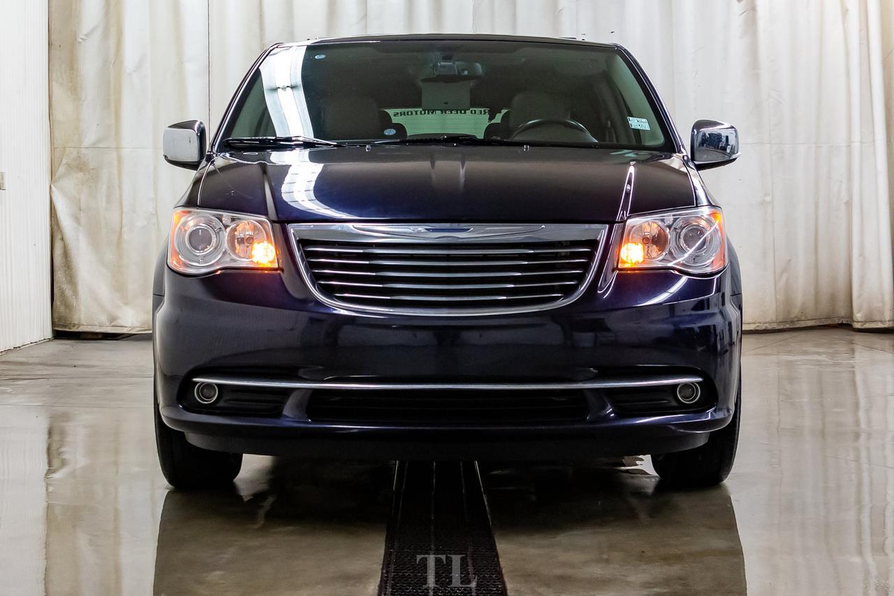 2011 Chrysler Town & Country Limited Leather Roof Nav DVD BCam Red Deer AB
