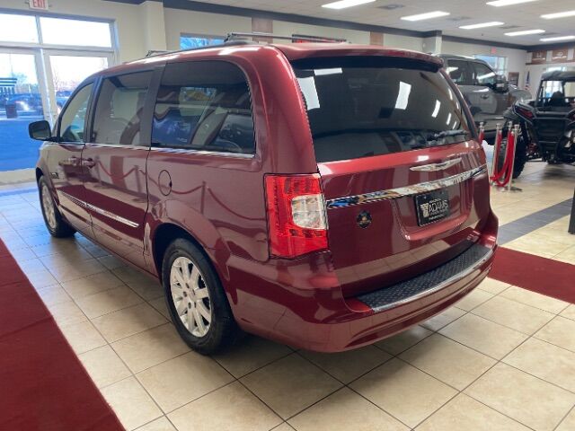 2011 Chrysler Town & Country Touring-L