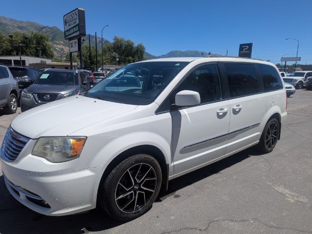 2011 Chrysler Town & Country Touring Ogden UT