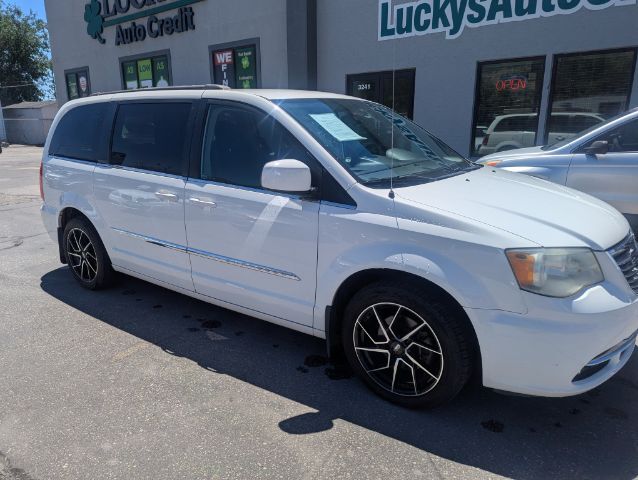 2011 Chrysler Town & Country Touring
