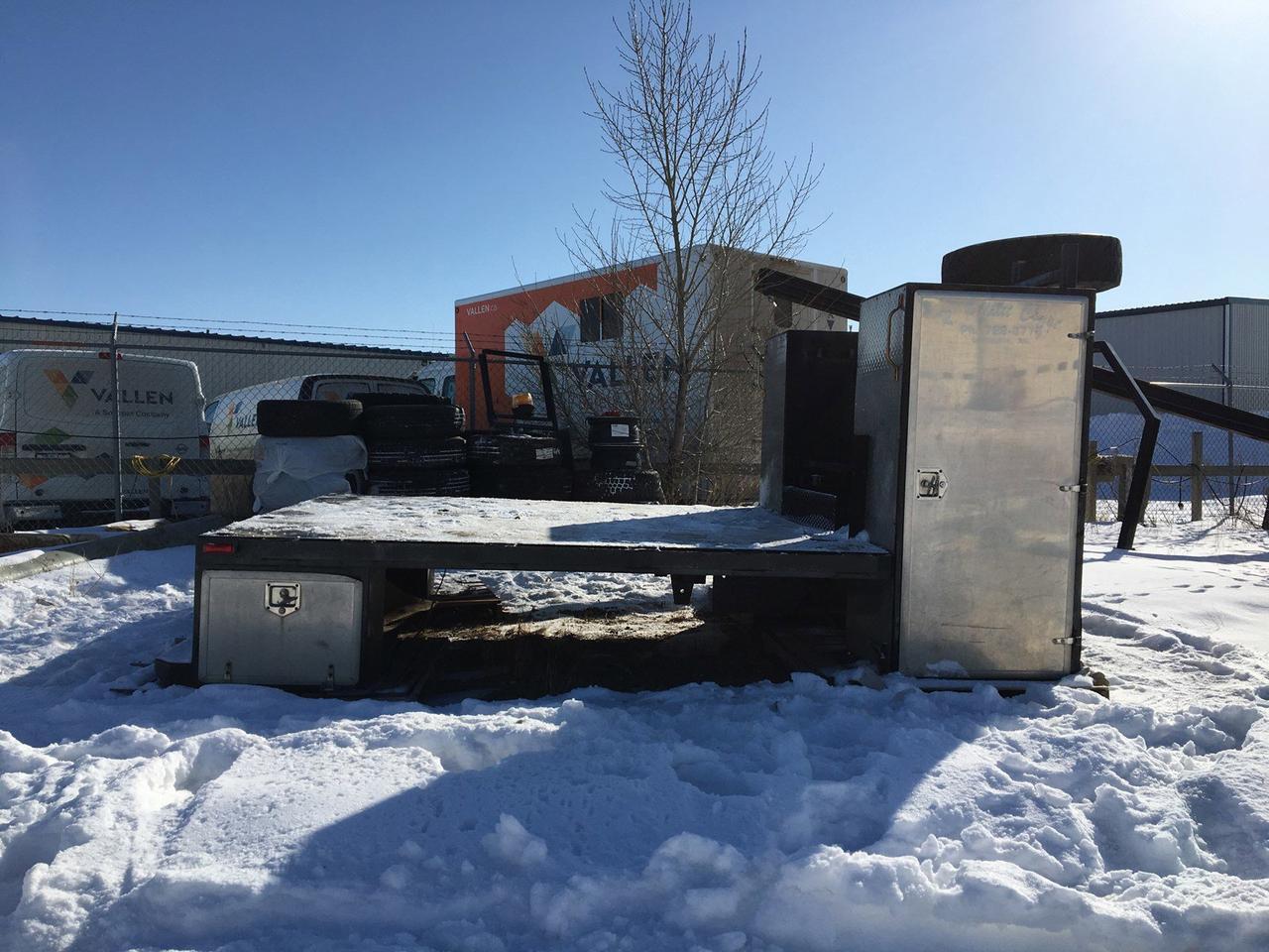 2011 Deck No Model with Tool Boxes Red Deer AB