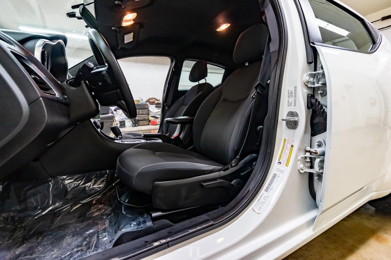 2011 Dodge Avenger SE Sedan Red Deer AB