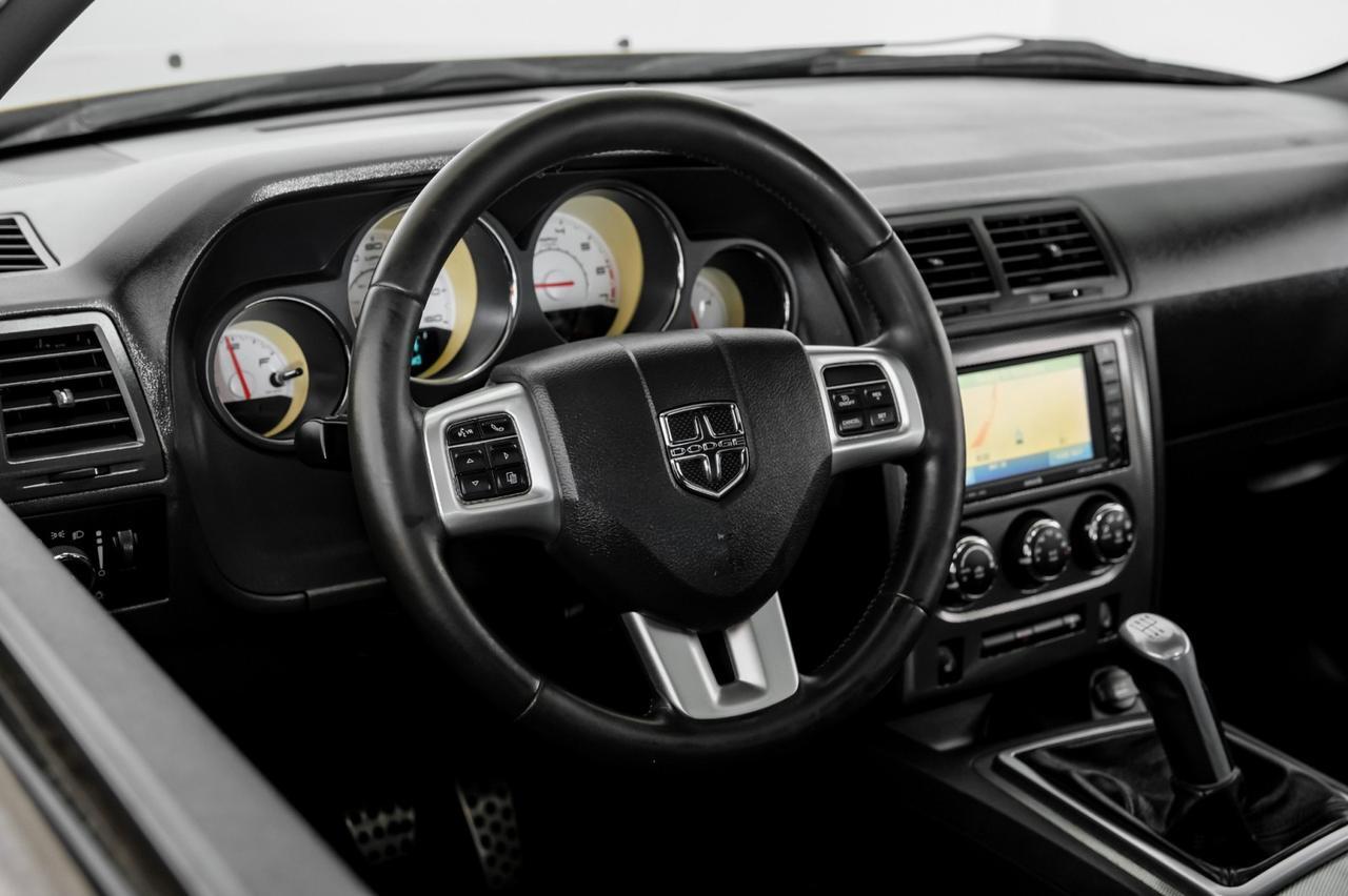 2011 Dodge Challenger R/T CLASSIC 5.7L HEMI NAVIGATION SUNROOF LEATHER HEATED SEATS KEYLESS START BLUETOOTH Carrollton TX