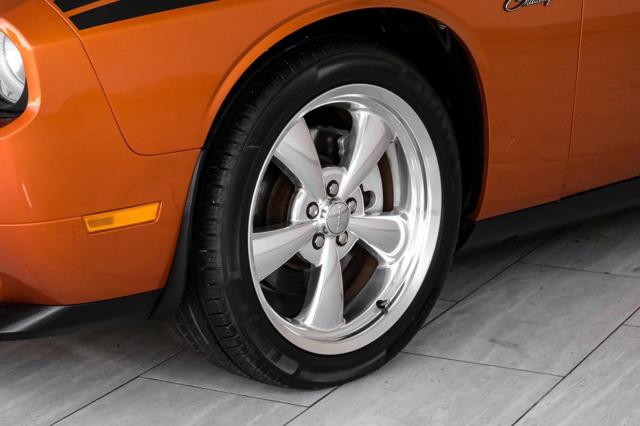 2011 Dodge Challenger R/T CLASSIC 5.7L HEMI NAVIGATION SUNROOF LEATHER HEATED SEATS KEYLESS START BLUETOOTH Carrollton TX