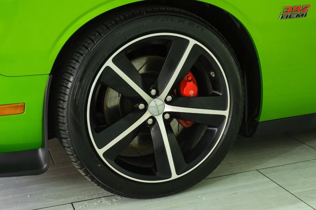 2011 Dodge Challenger SRT8 SUNROOF LEATHER HEATED SEATS KEYLESS START BLUETOOTH BOSTON ACOUSTICS Carrollton TX