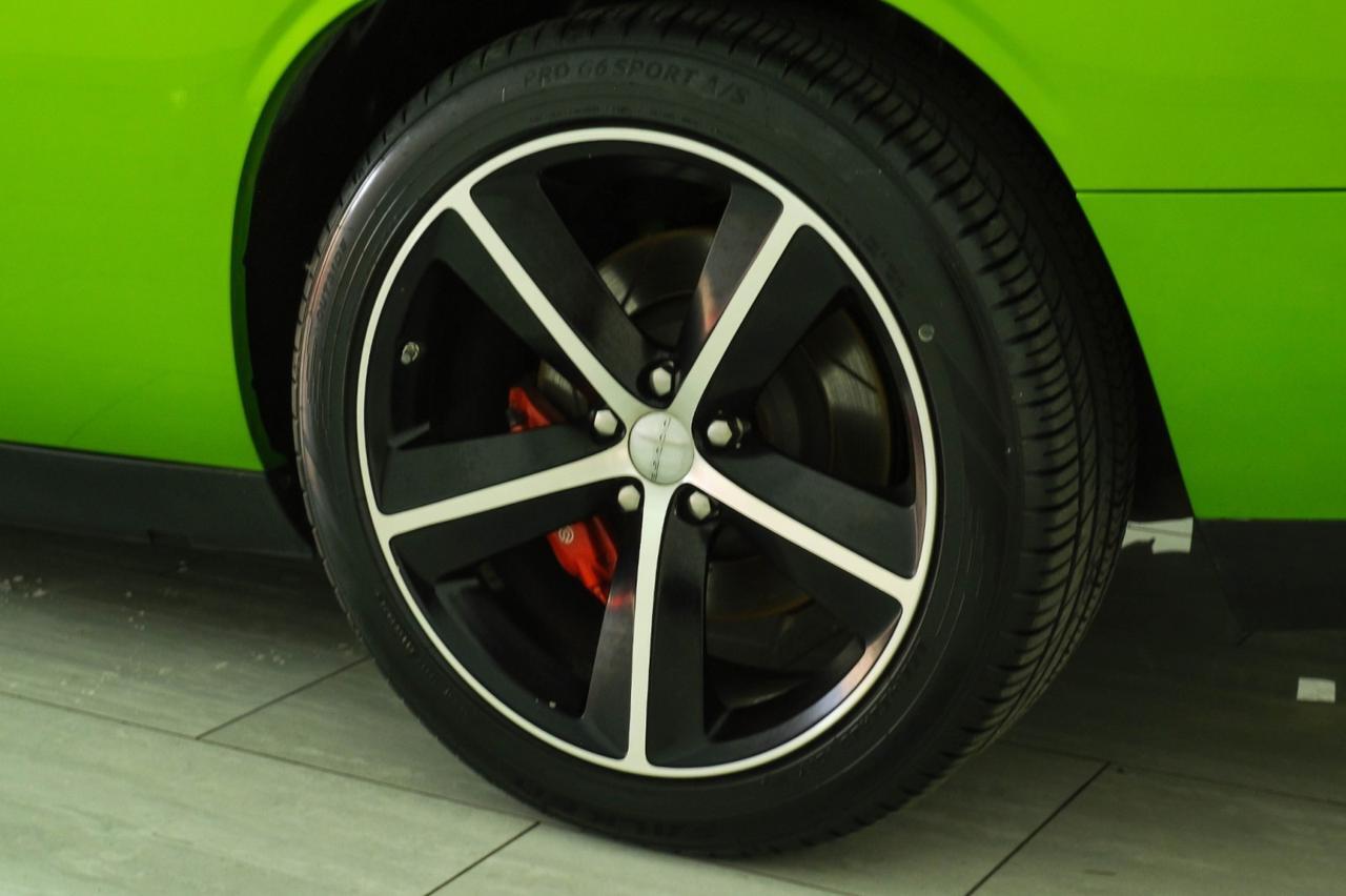 2011 Dodge Challenger SRT8 SUNROOF LEATHER HEATED SEATS KEYLESS START BLUETOOTH POWER DRIVER SEAT Carrollton TX