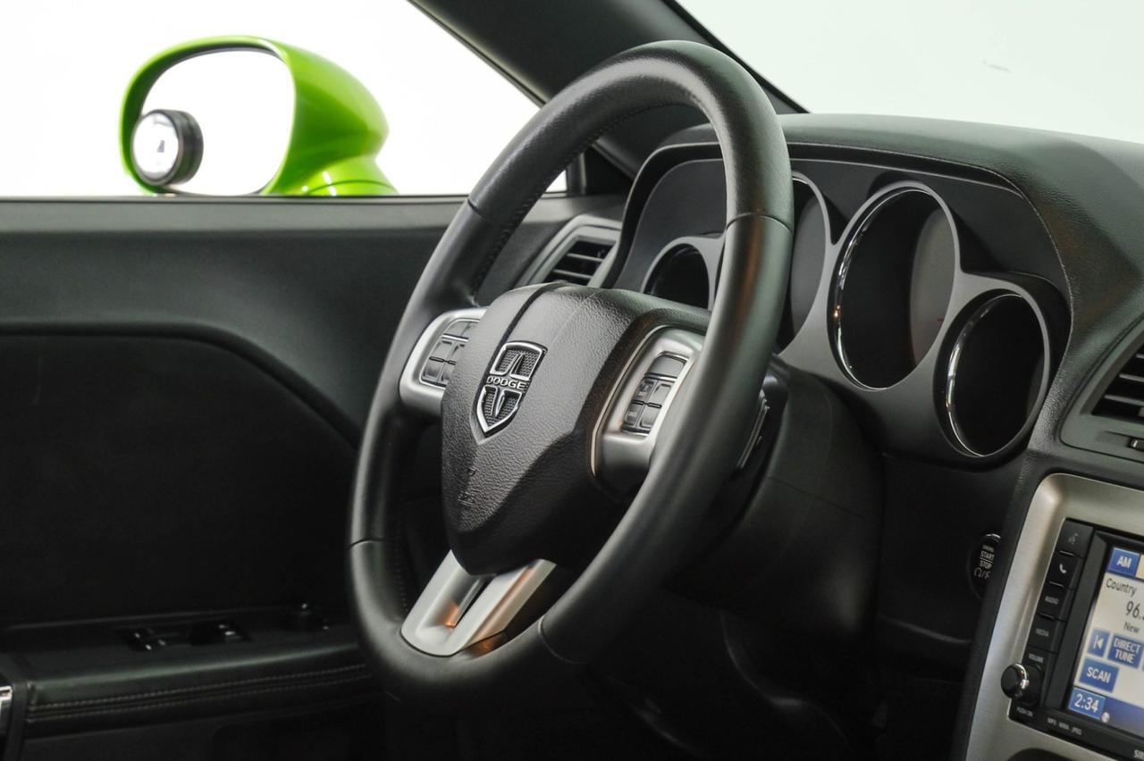 2011 Dodge Challenger SRT8 SUNROOF LEATHER HEATED SEATS KEYLESS START BLUETOOTH POWER DRIVER SEAT Carrollton TX