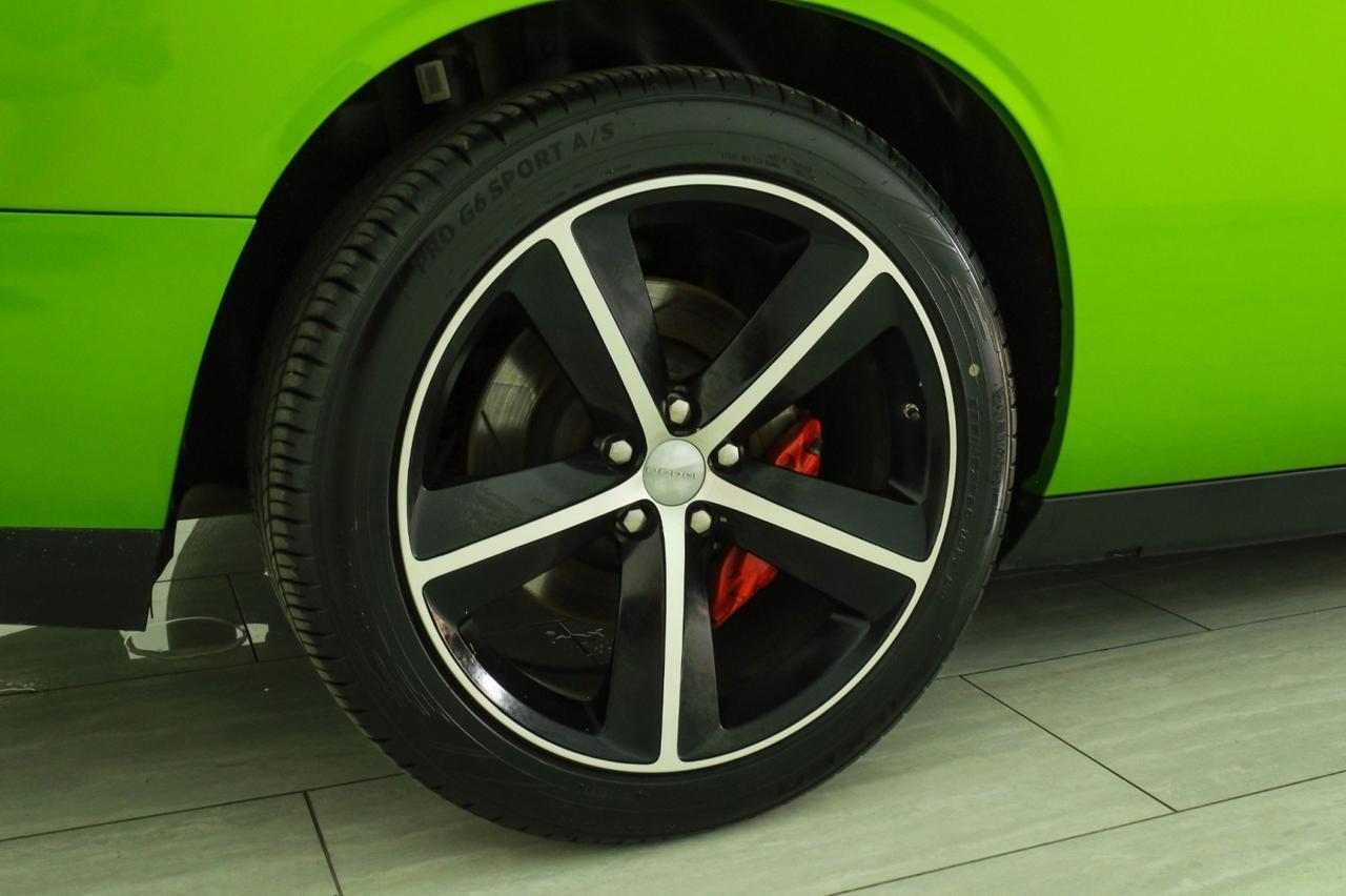 2011 Dodge Challenger SRT8 SUNROOF LEATHER HEATED SEATS KEYLESS START BLUETOOTH POWER DRIVER SEAT Carrollton TX