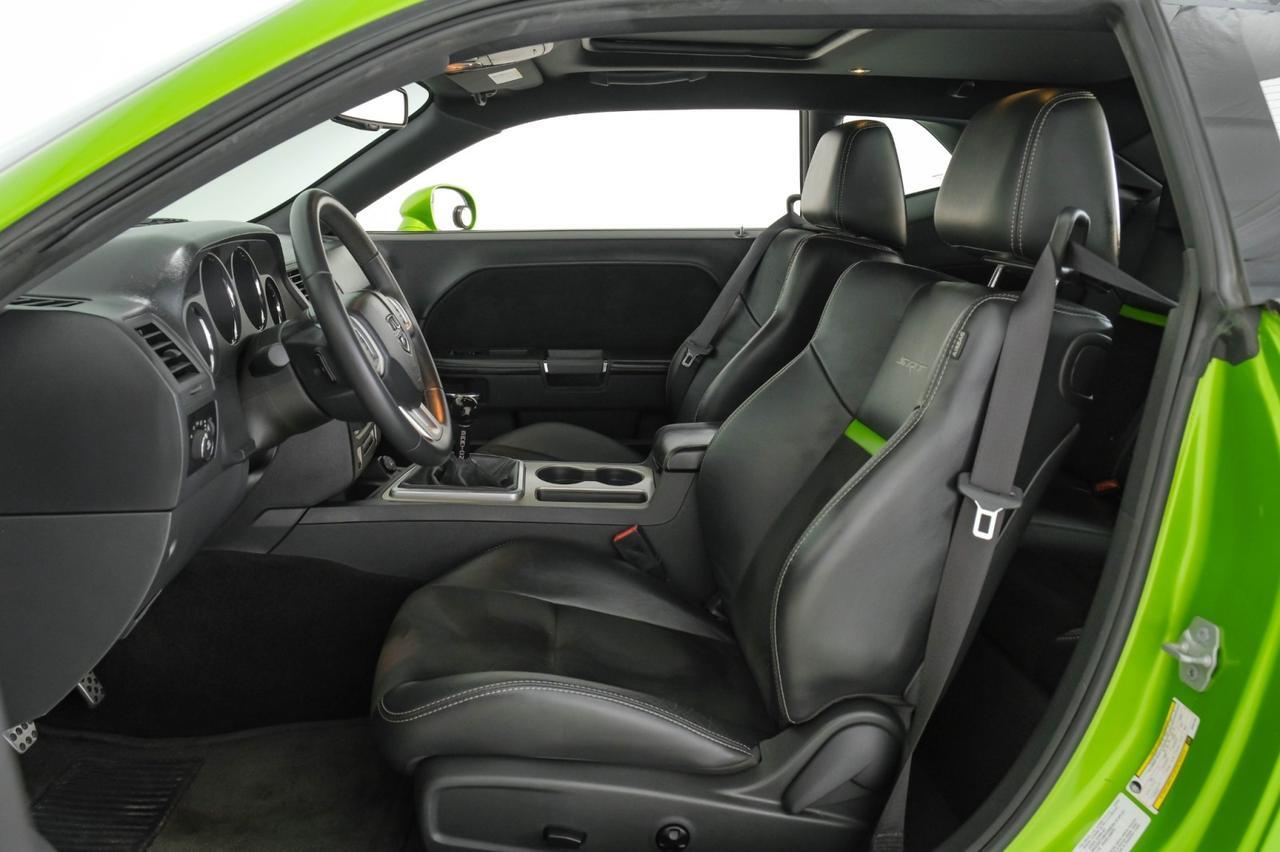 2011 Dodge Challenger SRT8 SUNROOF LEATHER HEATED SEATS KEYLESS START BLUETOOTH POWER DRIVER SEAT Carrollton TX