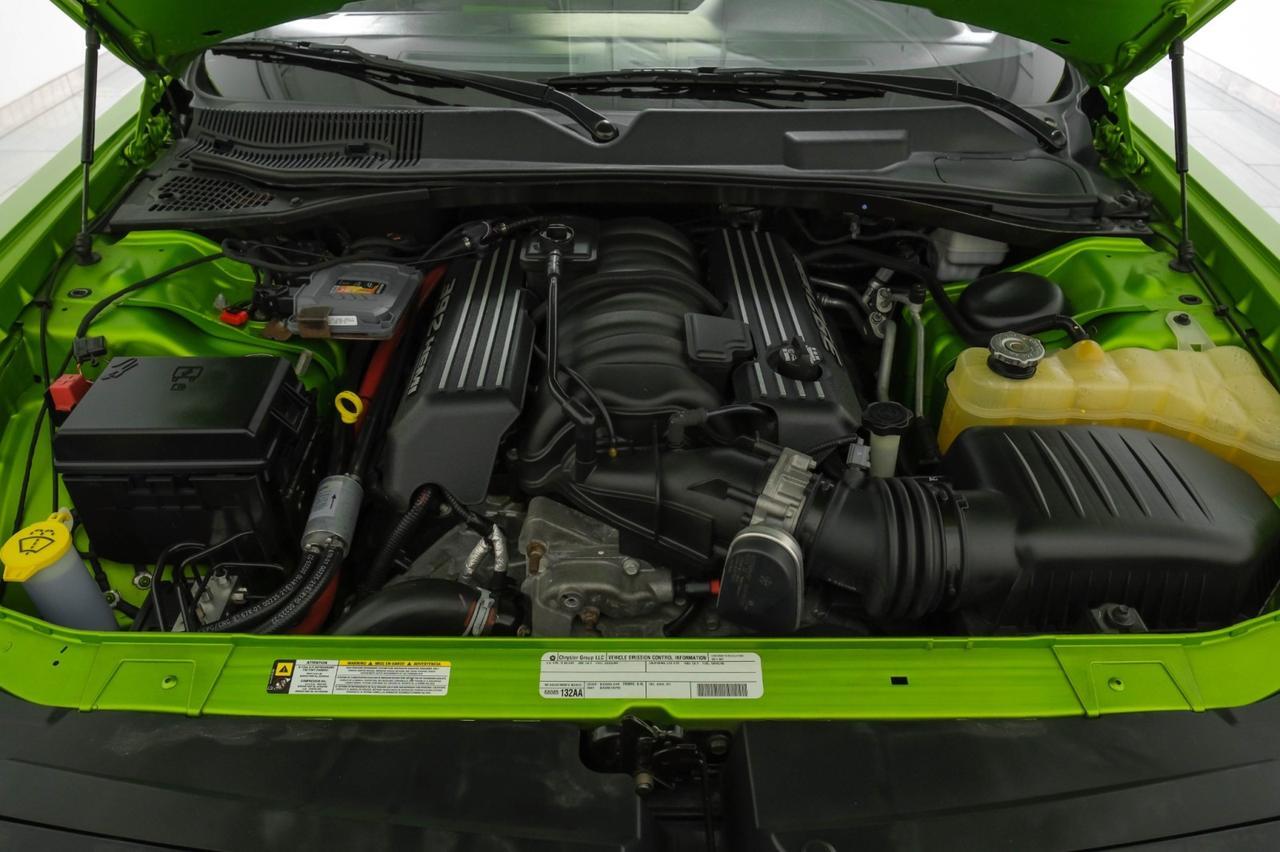 2011 Dodge Challenger SRT8 SUNROOF LEATHER HEATED SEATS KEYLESS START BLUETOOTH POWER DRIVER SEAT Carrollton TX