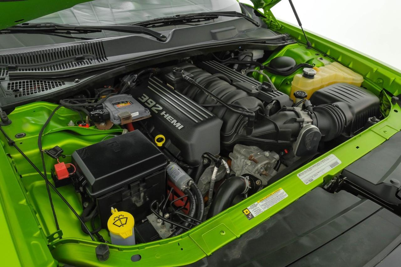 2011 Dodge Challenger SRT8 SUNROOF LEATHER HEATED SEATS KEYLESS START BLUETOOTH POWER DRIVER SEAT Carrollton TX