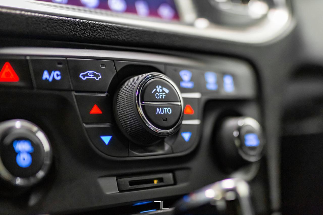 2011 Dodge Charger R/T Mopar 11 Edition #2/500 Leather Nav Red Deer AB