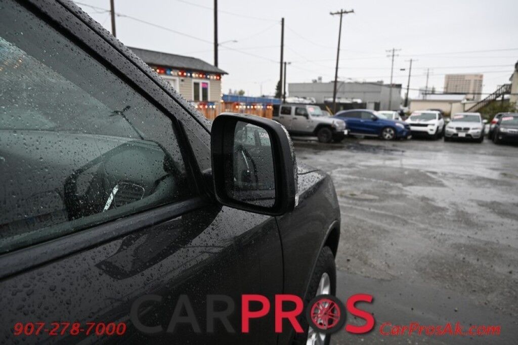 2011 Dodge Durango Crew - 3.6L V6 - Automatic - All Wheel Drive - Powered Leather Front Seats - Remote Start - Keyless Entry - Bluetooth - Backup Camera - 3rd Row Seating Anchorage AK