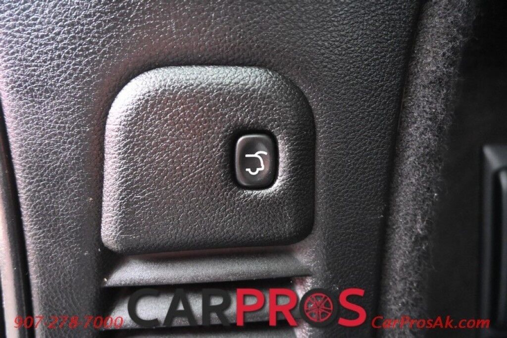 2011 Dodge Durango Crew - 3.6L V6 - Automatic - All Wheel Drive - Powered Leather Front Seats - Remote Start - Keyless Entry - Bluetooth - Backup Camera - 3rd Row Seating Anchorage AK