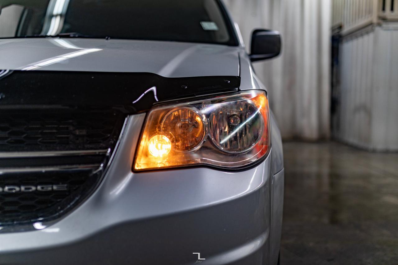 2011 Dodge Grand Caravan SXT Braun Mobility Wheelchair Conversion Red Deer AB