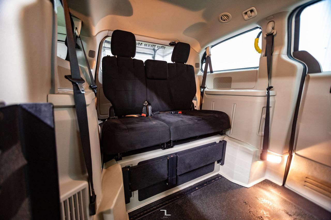 2011 Dodge Grand Caravan SXT Braun Mobility Wheelchair Conversion Red Deer AB