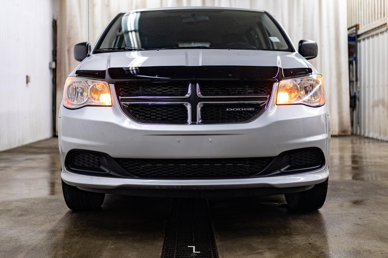 2011 Dodge Grand Caravan SXT Braun Mobility Wheelchair Conversion Red Deer AB