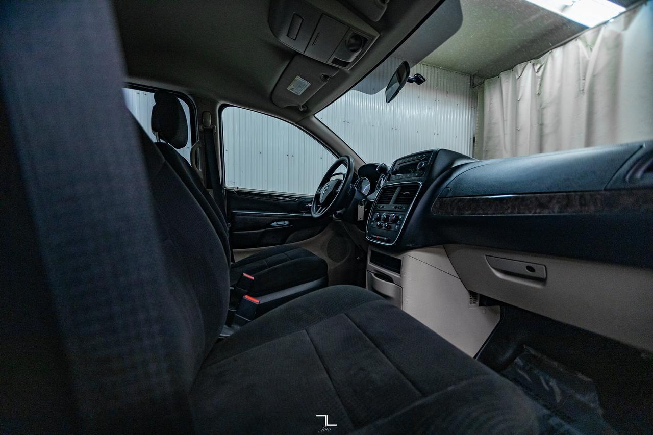 2011 Dodge Grand Caravan SXT Braun Mobility Wheelchair Conversion Red Deer AB