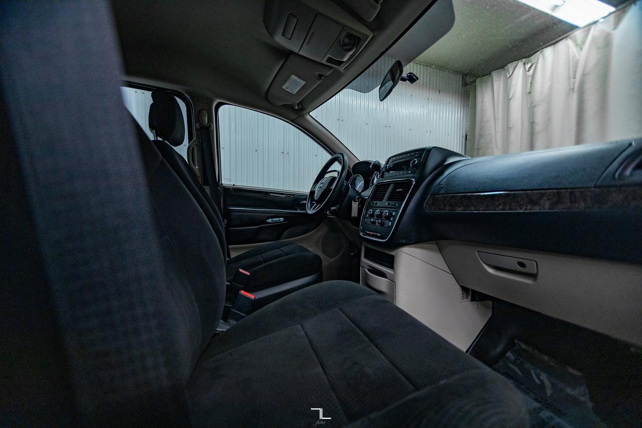 2011 Dodge Grand Caravan SXT Braun Mobility Wheelchair Conversion Red Deer AB