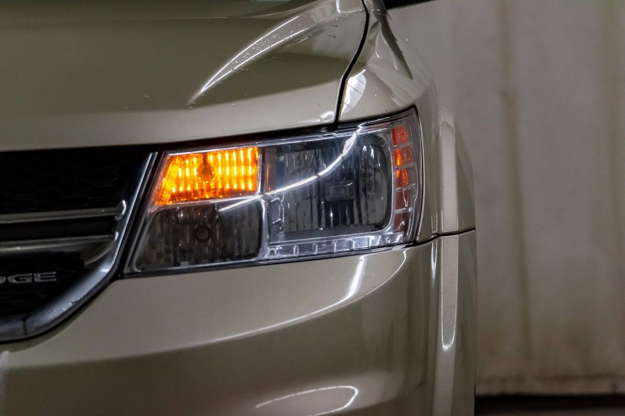 2011 Dodge Journey AWD R/T 3rd Row Leather Roof Nav Red Deer AB