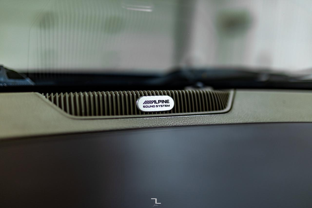 2011 Dodge Ram 3500 4x4 Mega Cab Laramie Dually Diesel Leather Red Deer AB