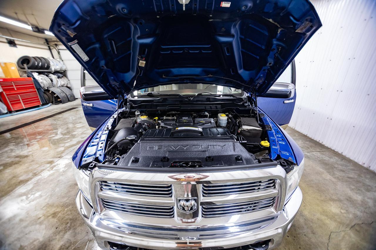 2011 Dodge Ram 3500 4x4 Mega Cab Laramie Dually Diesel Leather Red Deer AB