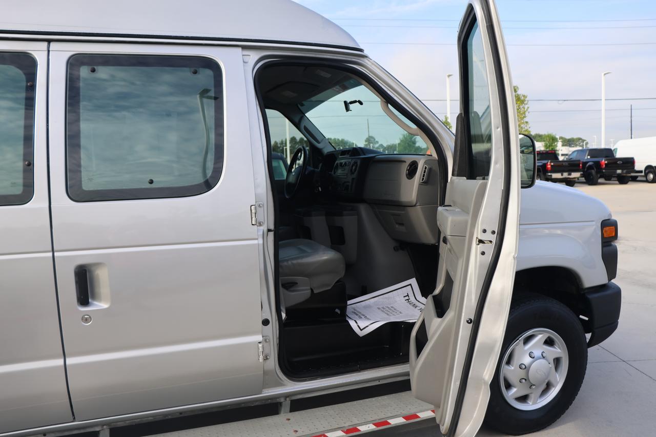 2011 FORD ECONOLINE E250 VAN Houston TX