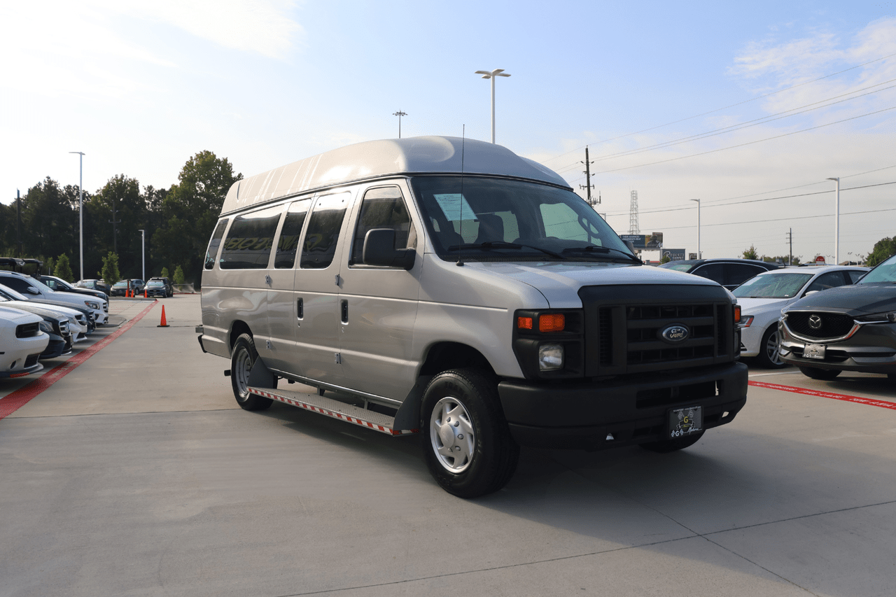 2011 FORD ECONOLINE E250 VAN Houston TX