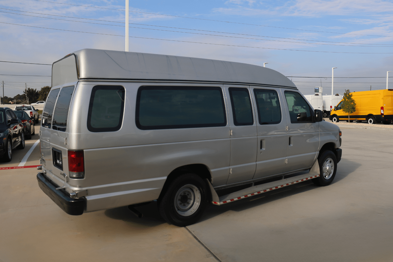 2011 FORD ECONOLINE E250 VAN Houston TX