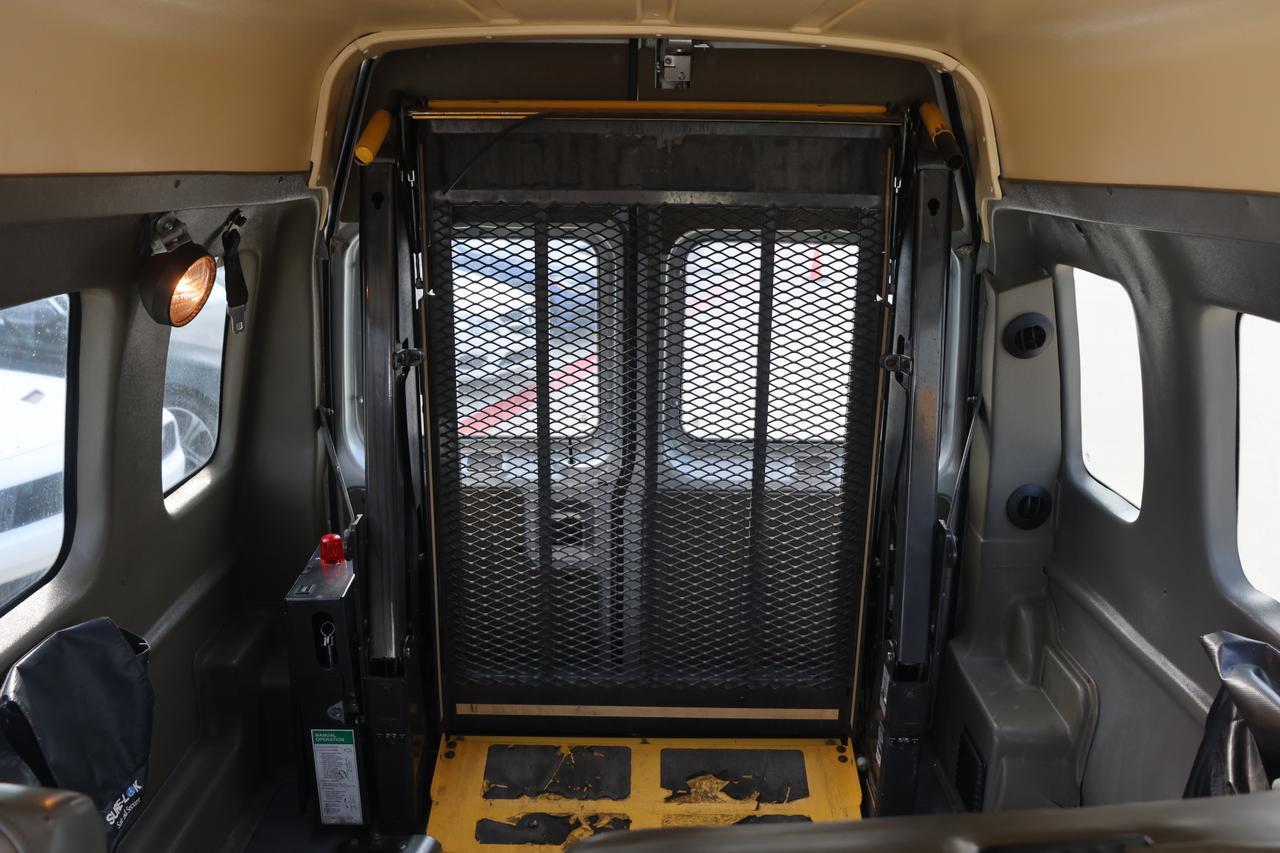 2011 FORD ECONOLINE E250 VAN Houston TX