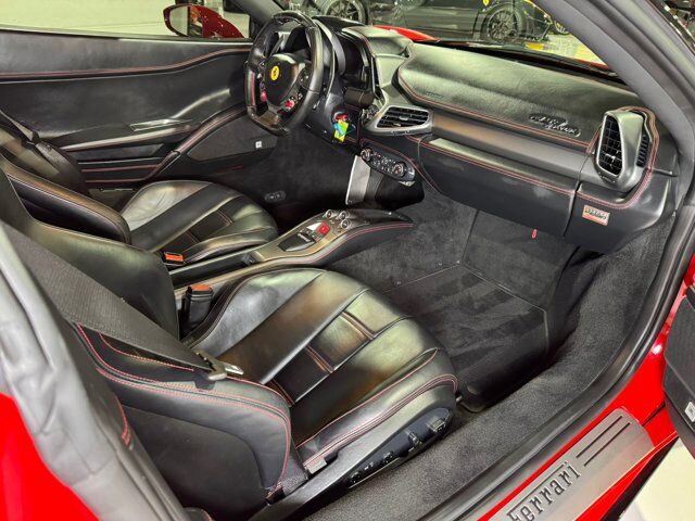 2011 Ferrari 458 Italia Prior Design bodykit, Rosso Corsa paint, interior carbon, JBL Professional Audio AND MUCH MORE!! Fort Lauderdale FL
