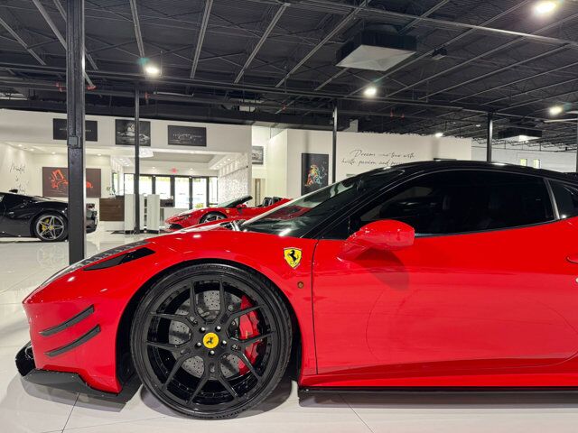 2011 Ferrari 458 Italia Prior Design bodykit, Rosso Corsa paint, interior carbon, JBL Professional Audio AND MUCH MORE!! Fort Lauderdale FL