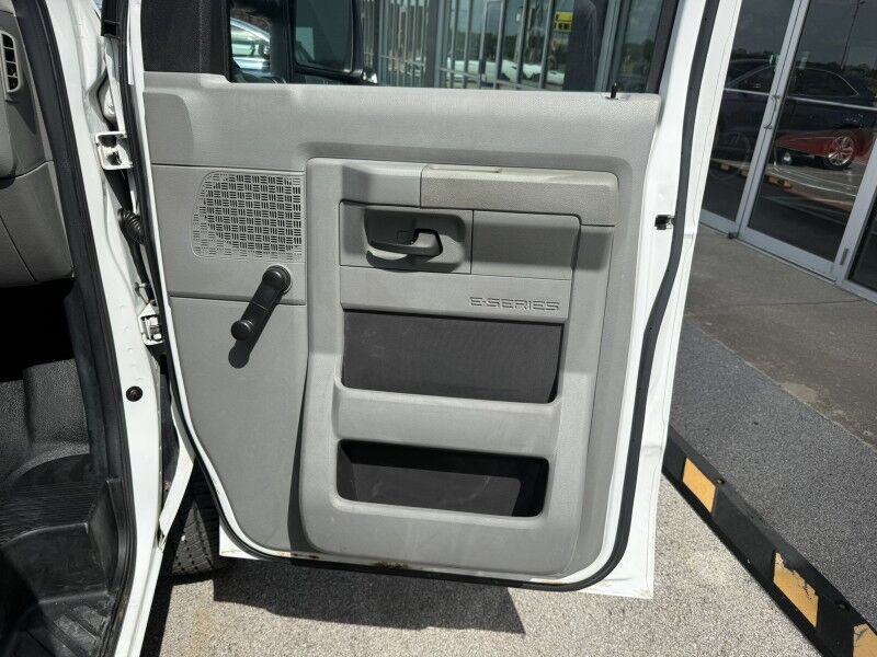 2011 Ford E-250 Cargo Van 25k mi's Commercial Collinsville OK