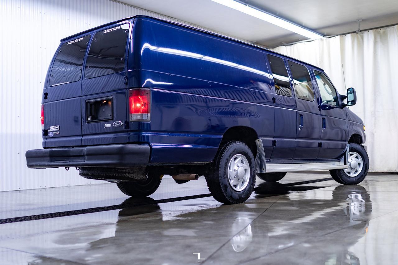 2011 Ford E-250 Extended Cargo Van Red Deer AB