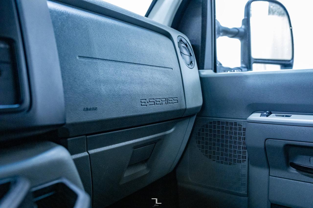 2011 Ford E-250 Extended Cargo Van Red Deer AB