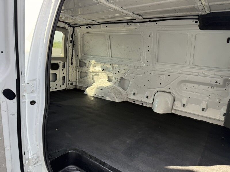 2011 Ford E-350 Cargo Van Commercial Collinsville OK