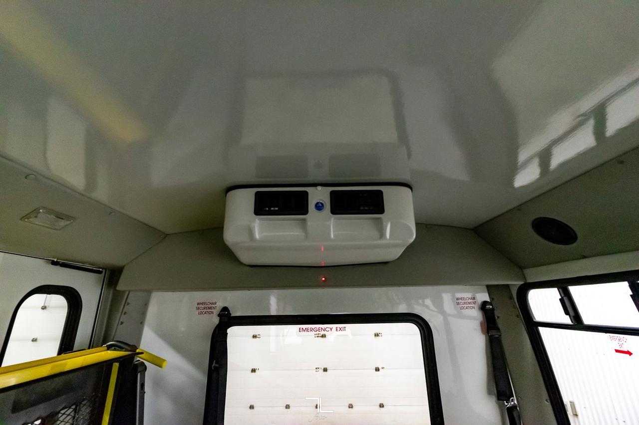 2011 Ford E-350 Cutaway 12 Passenger Wheelchair Lift Red Deer AB