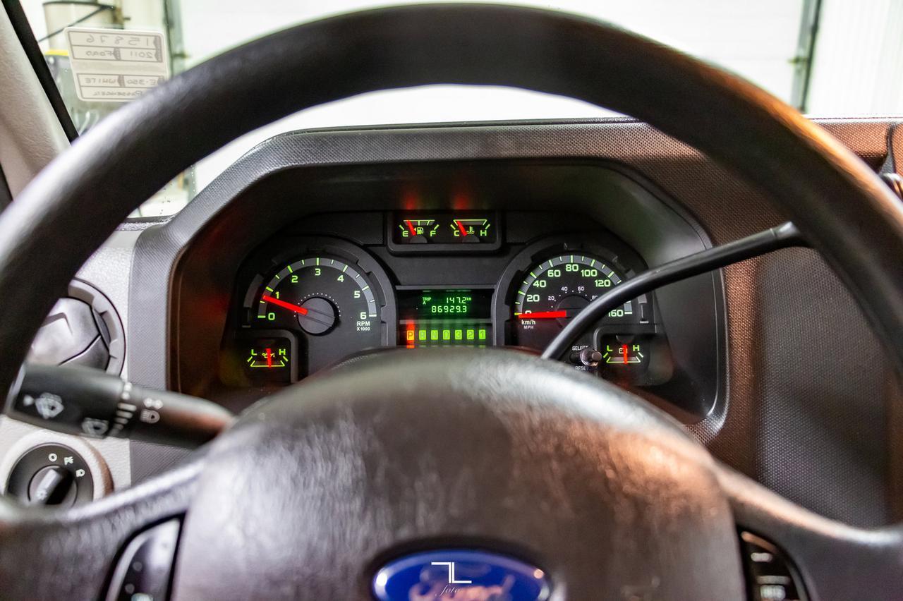 2011 Ford E-350 Cutaway 12 Passenger Wheelchair Lift Red Deer AB