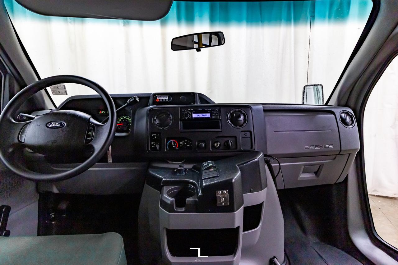 2011 Ford E-350 Cutaway 12 Passenger Wheelchair Lift Red Deer AB