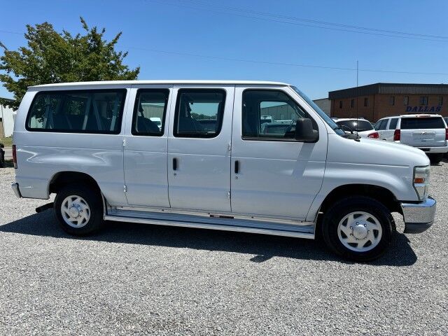 2011 Ford E-350 Econoline Wagon XLT 12-Passenger Van Ashland VA