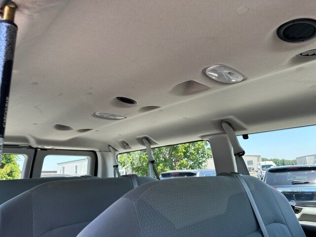 2011 Ford E-350 Econoline Wagon XLT 12-Passenger Van Ashland VA