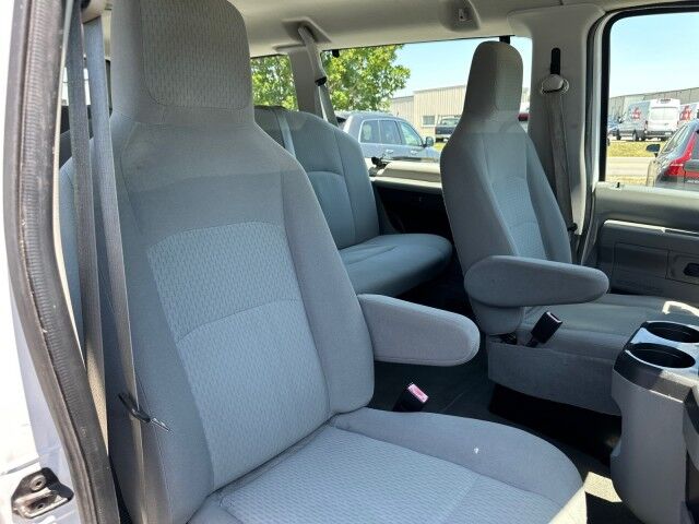 2011 Ford E-350 Econoline Wagon XLT 12-Passenger Van Ashland VA
