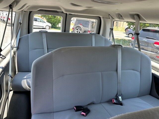 2011 Ford E-350 Econoline Wagon XLT 12-Passenger Van Ashland VA