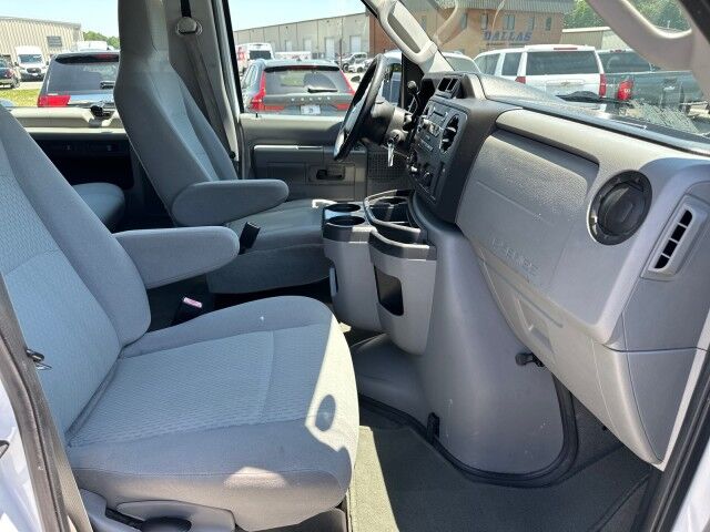 2011 Ford E-350 Econoline Wagon XLT 12-Passenger Van Ashland VA